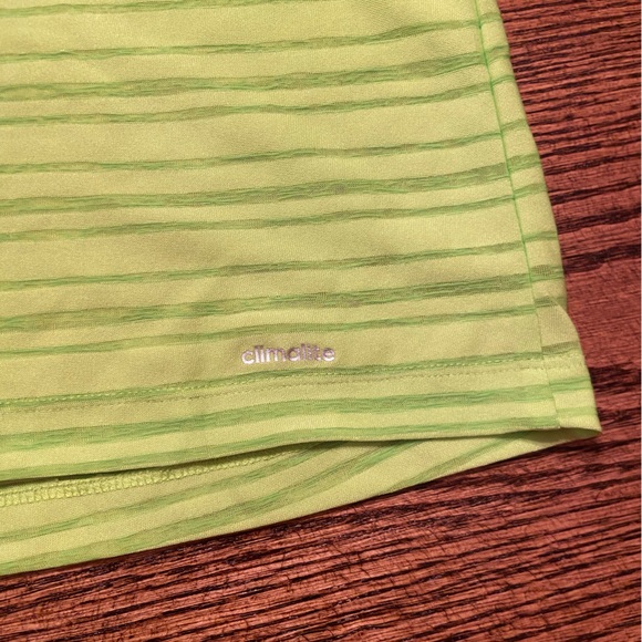 Adidas tank (medium) - Picture 4 of 4